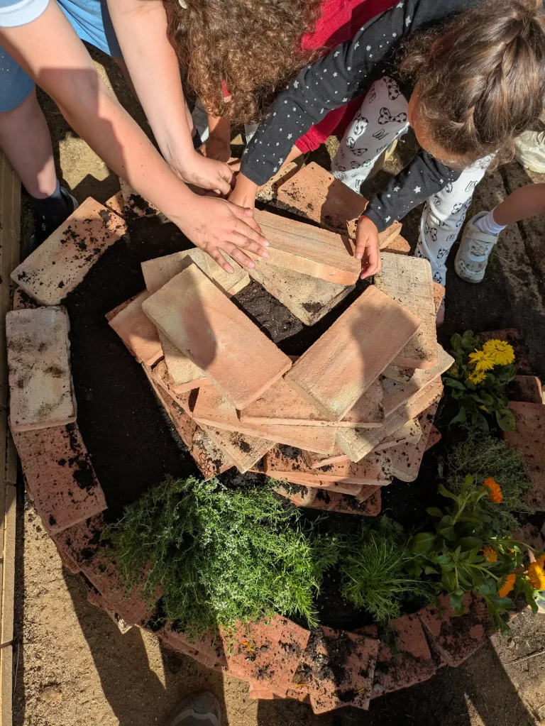 Taller infantil espira de ladrillos